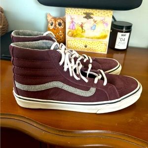Vans Hightop Sneakers